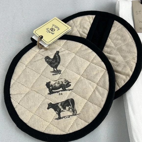 NWT Farmhouse Set Of Two Kitchen Towel & Set Of Two Pot Holders 100% Cotton - Picture 2 of 7